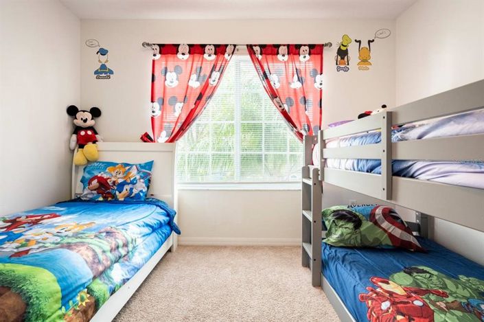 Image No.18-5 Bed Property for sale