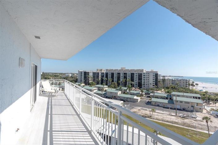 Image No.5-Propriété de 2 chambres à vendre à Sarasota