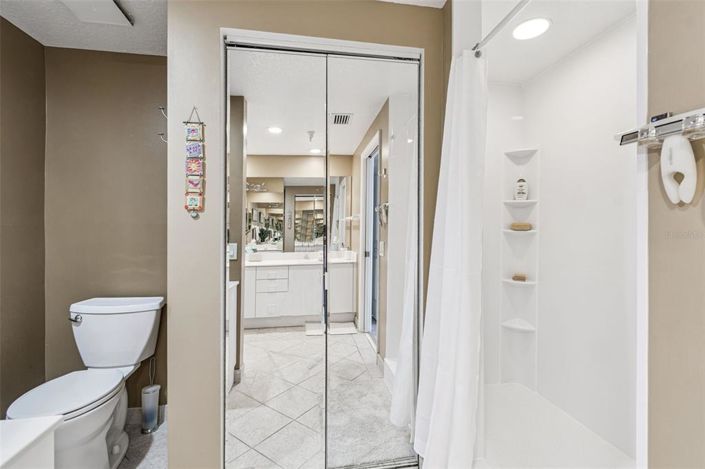 Image No.15-2 Bed Property for sale