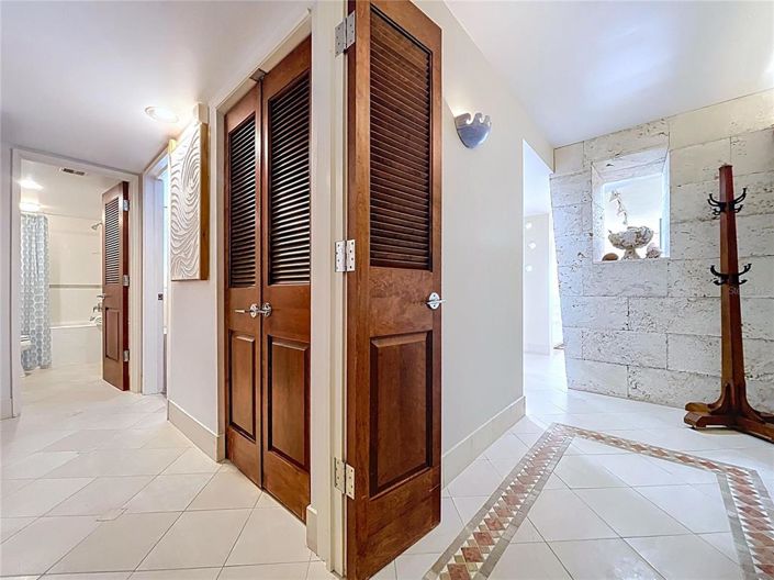 Image No.15-2 Bed Property for sale