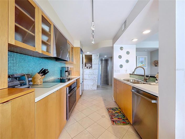 Image No.21-2 Bed Property for sale