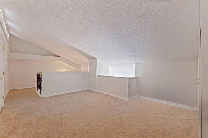 Image No.32-4 Bed Townhouse for sale