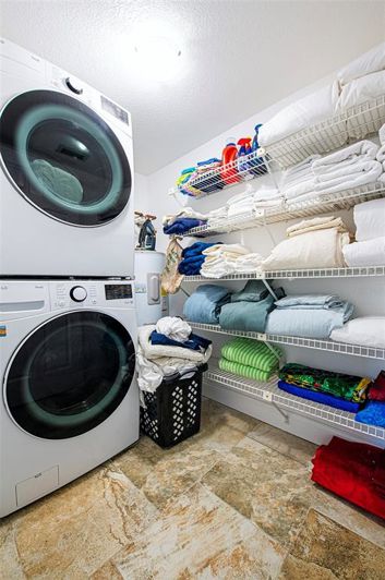 Image No.14-2 Bed Townhouse for sale