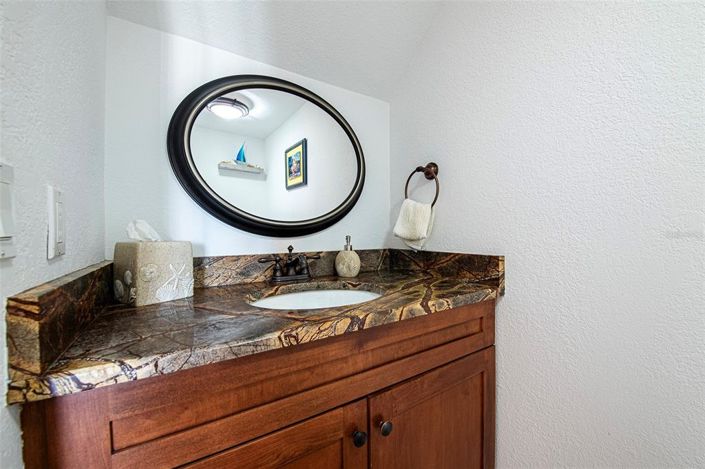 Image No.18-2 Bed Townhouse for sale