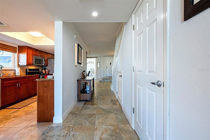 Image No.19-2 Bed Townhouse for sale