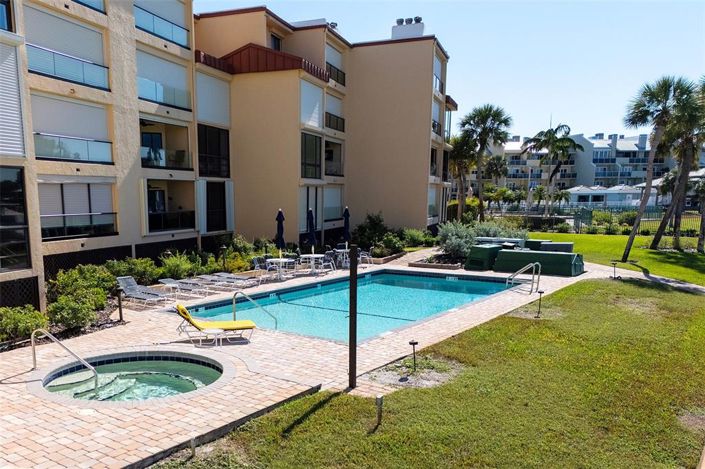 Image No.29-2 Bed Property for sale