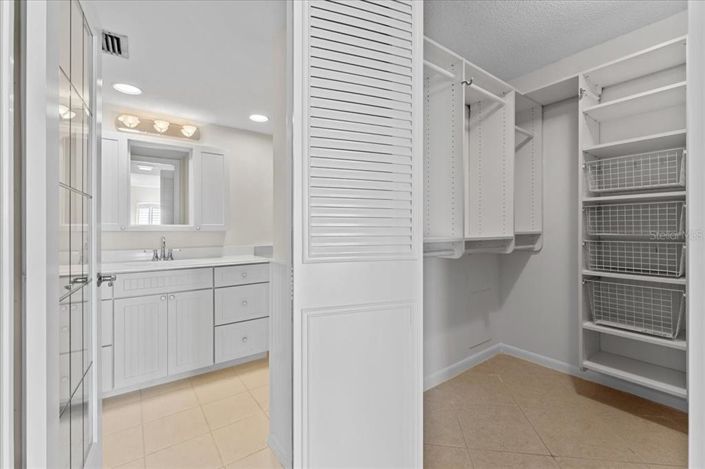 Image No.22-Propriété de 2 chambres à vendre à Floride