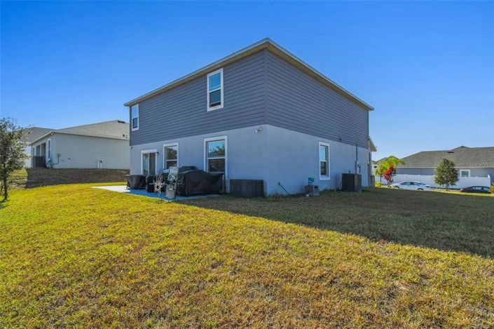 Image No.12-5 Bed Property for sale