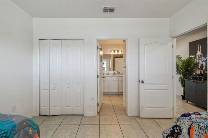 Image No.27-Propriété de 5 chambres à vendre à Haines City