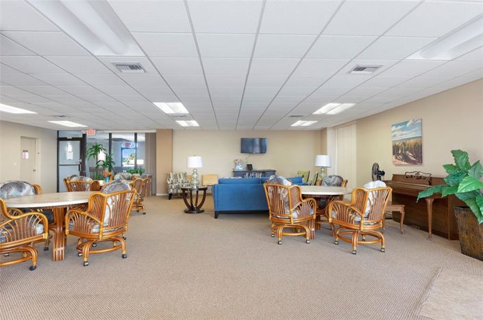 Image No.18-1 Bed Property for sale