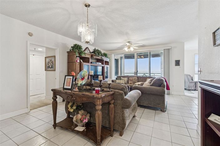 Image No.14-2 Bed Property for sale