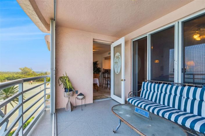 Image No.28-2 Bed Property for sale