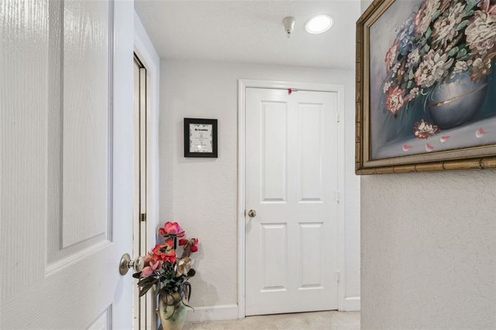 Image No.32-2 Bed Property for sale