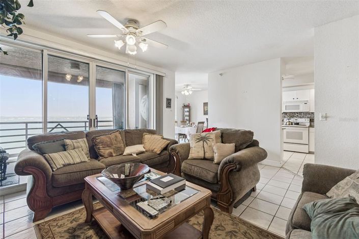 Image No.9-2 Bed Property for sale