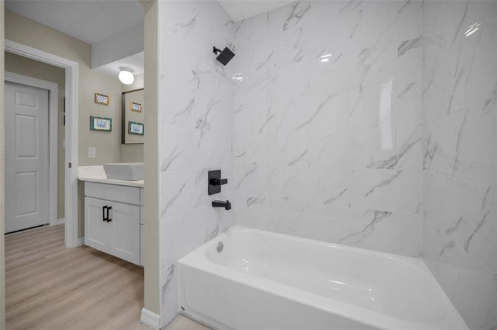 Image No.36-3 Bed Property for sale