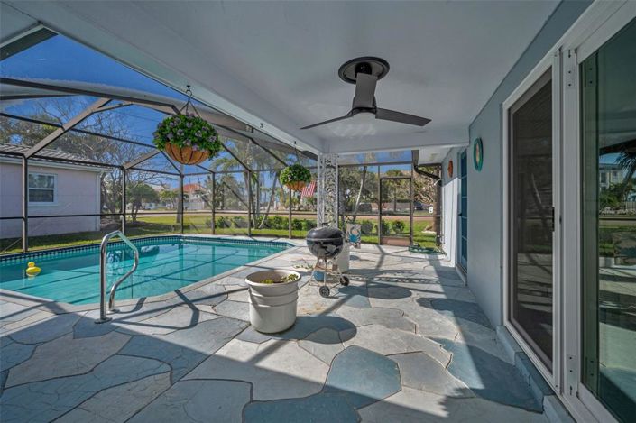 Image No.43-3 Bed Property for sale