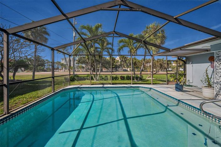 Image No.47-3 Bed Property for sale