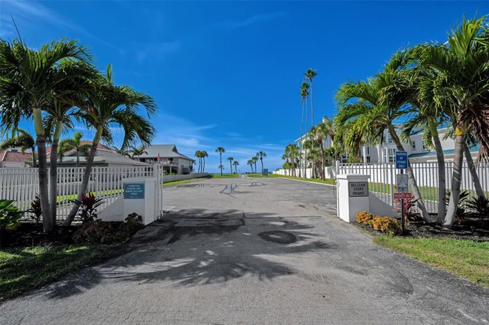 Image No.50-3 Bed Property for sale