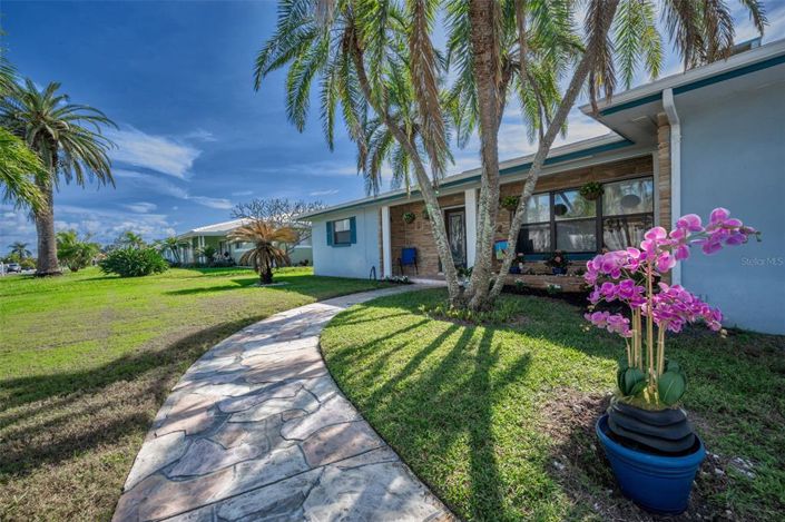 Image No.7-3 Bed Property for sale