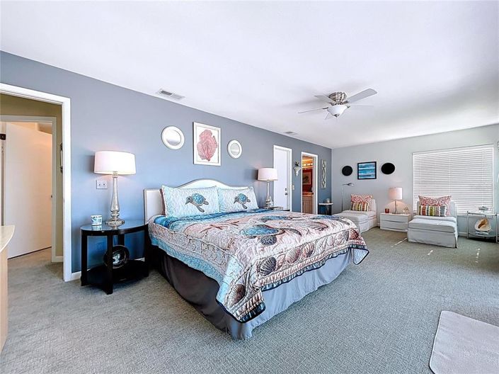 Image No.17-3 Bed Property for sale