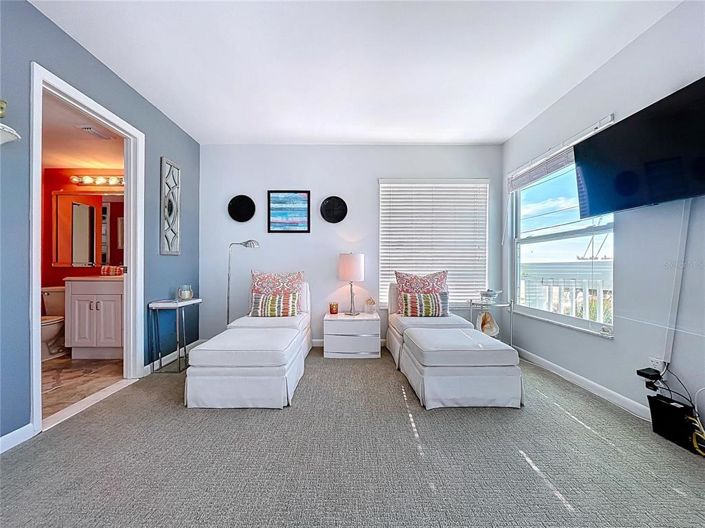 Image No.19-3 Bed Property for sale