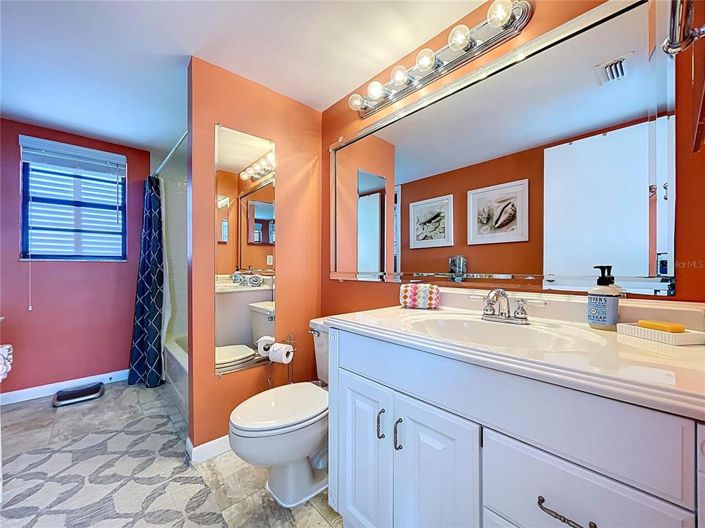 Image No.23-3 Bed Property for sale