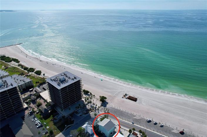 Image No.40-3 Bed Property for sale