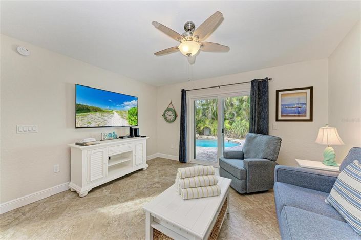 Image No.11-2 Bed Property for sale