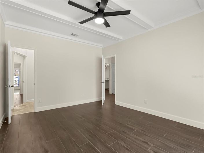 Image No.12-3 Bed Property for sale