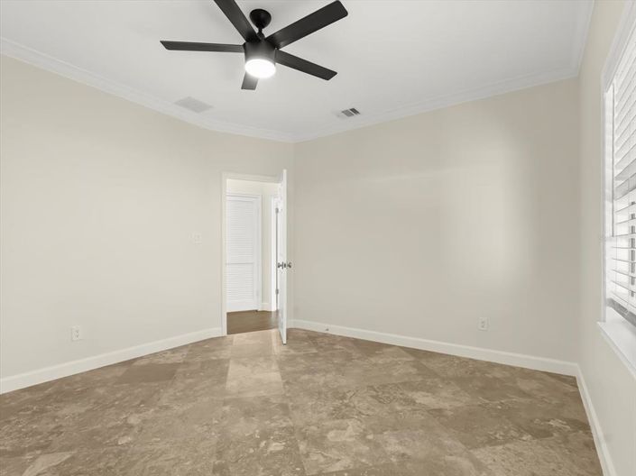 Image No.17-3 Bed Property for sale