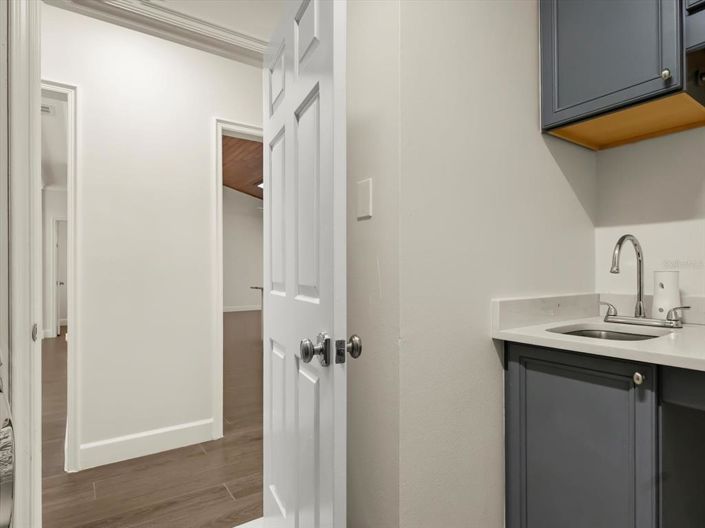 Image No.28-3 Bed Property for sale