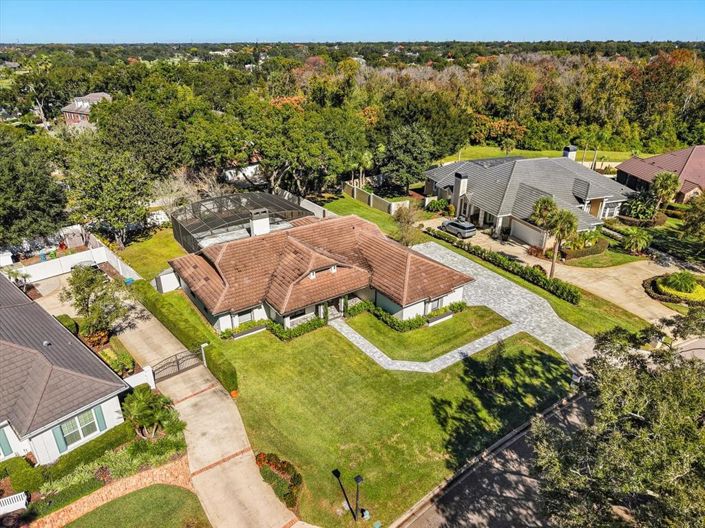 Image No.37-3 Bed Property for sale