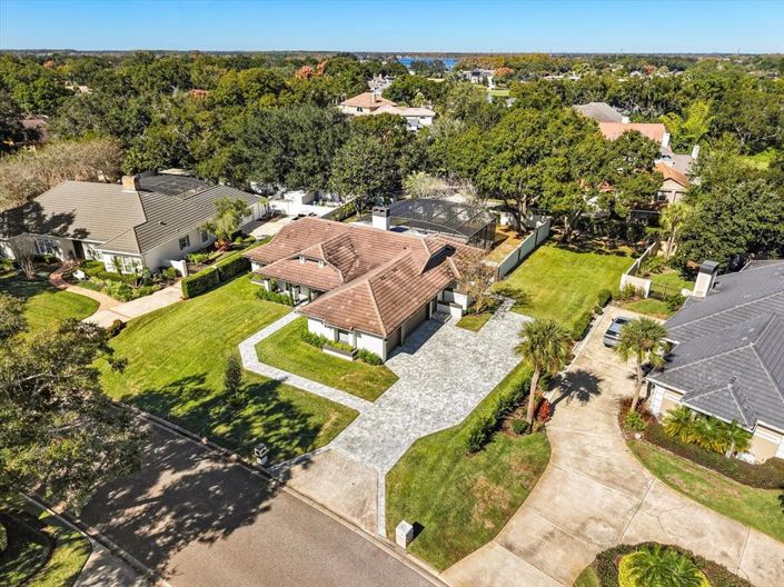 Image No.38-3 Bed Property for sale