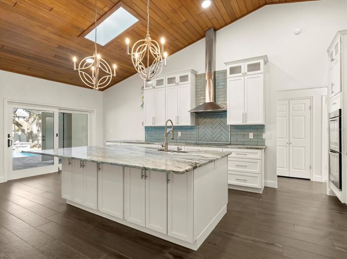 Image No.6-3 Bed Property for sale