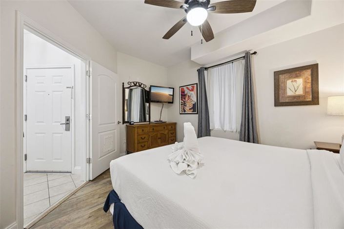 Image No.20-1 Bed Property for sale