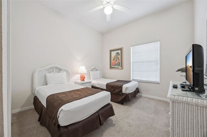 Image No.19-3 Bed Property for sale