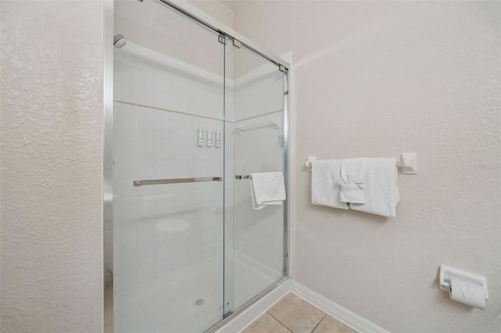 Image No.21-3 Bed Property for sale