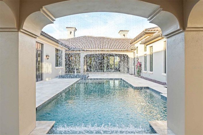 Image No.4-5 Bed Property for sale