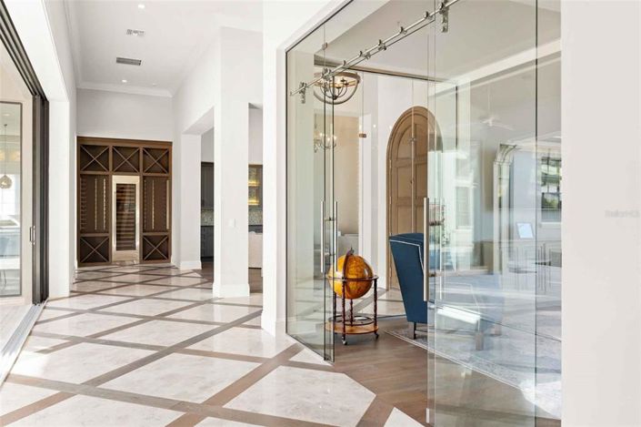 Image No.47-5 Bed Property for sale