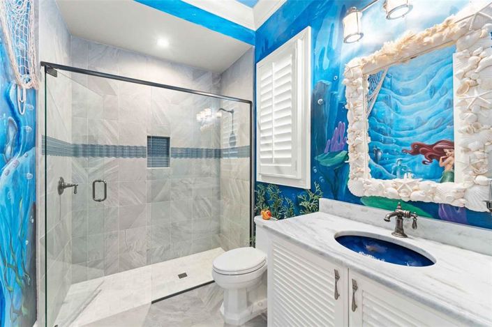 Image No.50-5 Bed Property for sale