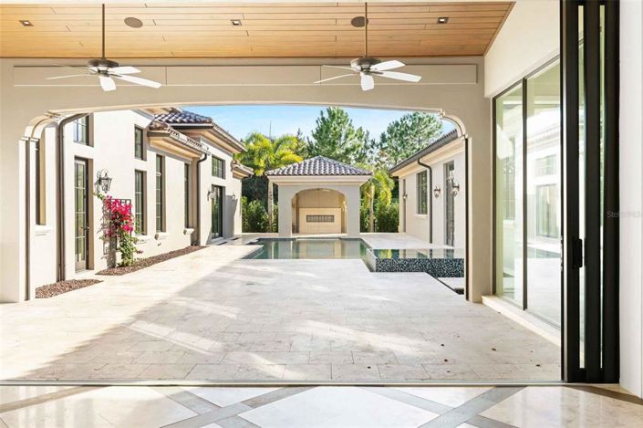 Image No.57-5 Bed Property for sale