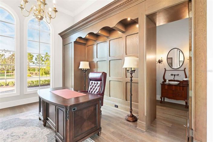 Image No.9-5 Bed Property for sale