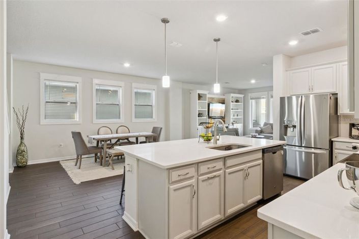 Image No.16-4 Bed Property for sale