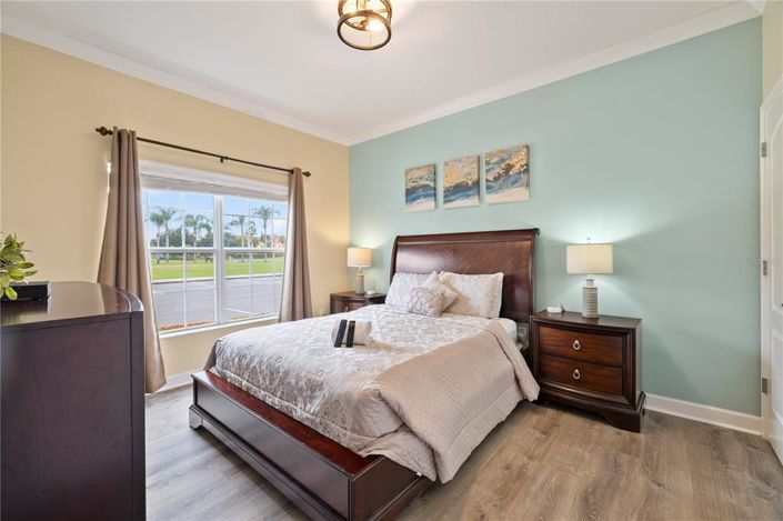 Image No.14-4 Bed Townhouse for sale