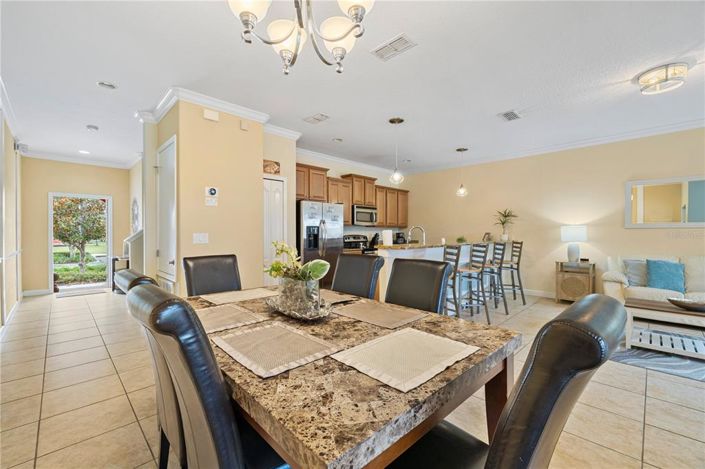 Image No.18-4 Bed Townhouse for sale