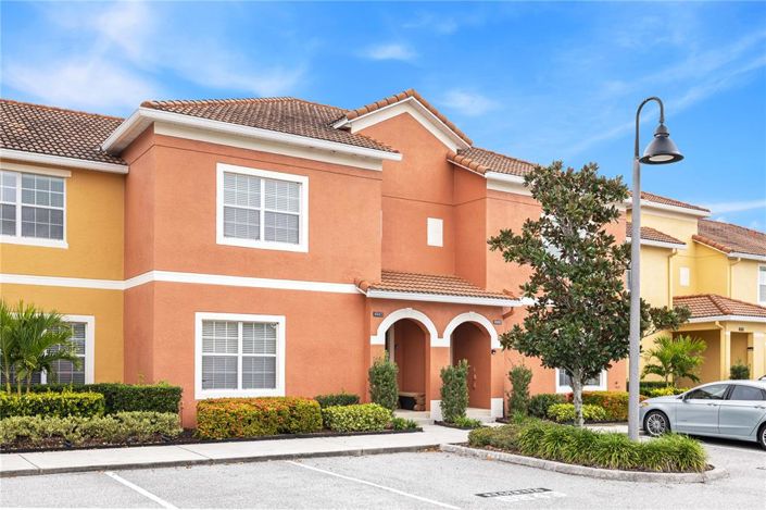 Image No.2-4 Bed Townhouse for sale