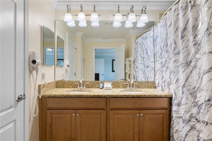 Image No.34-4 Bed Townhouse for sale