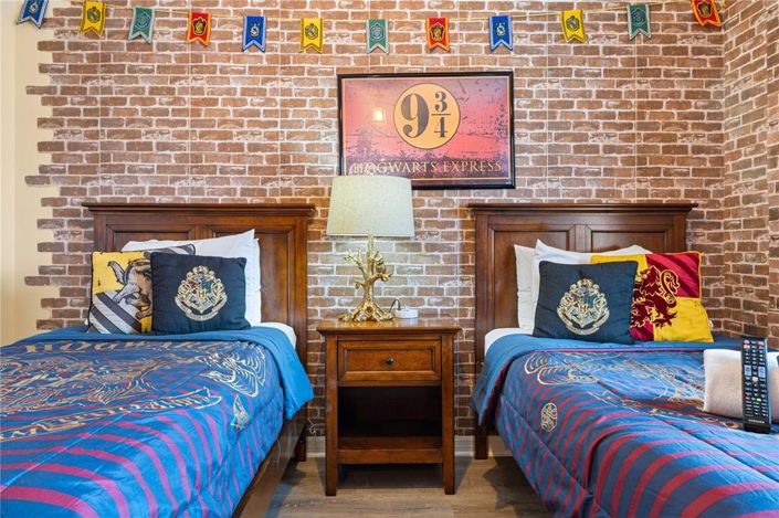 Image No.36-4 Bed Townhouse for sale