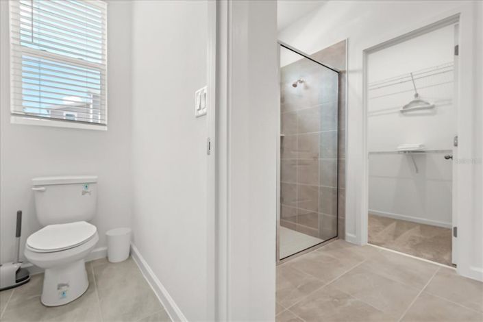 Image No.14-9 Bed Property for sale