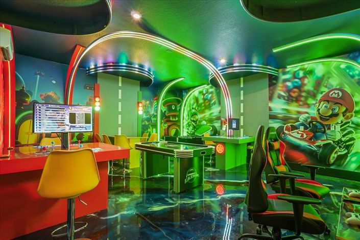 Image No.16-9 Bed Property for sale